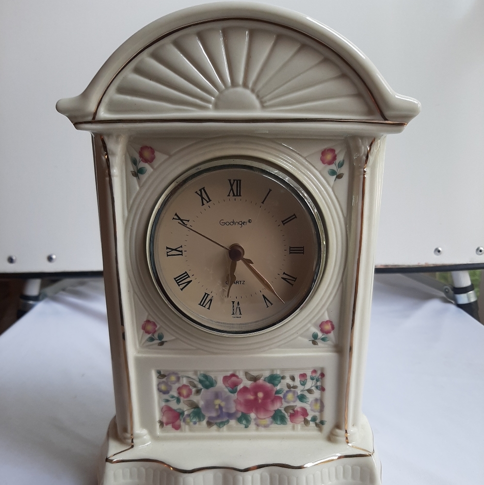 GODINGER PORCELAIN IRISH ROSE CLOCK - Picture 2 of 9